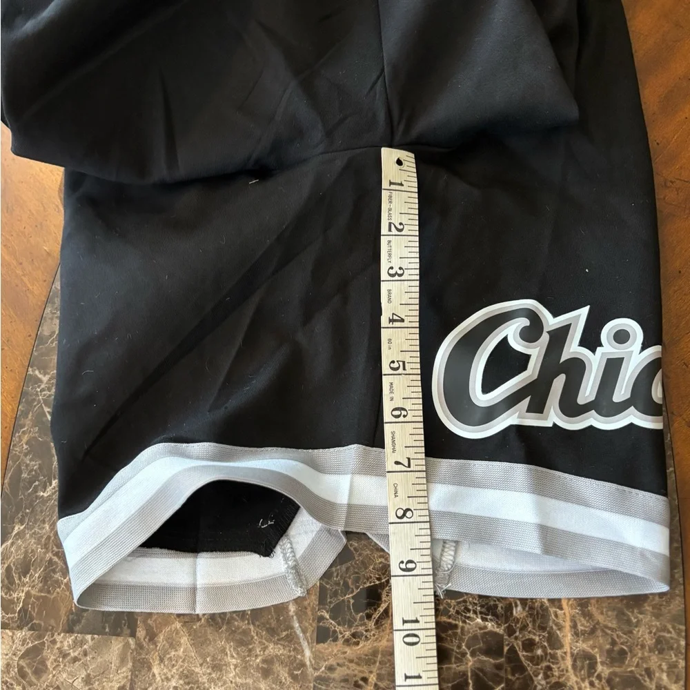 Pro Standard Chicago White Sox Black Shorts size Medium - Picture 7 of 7